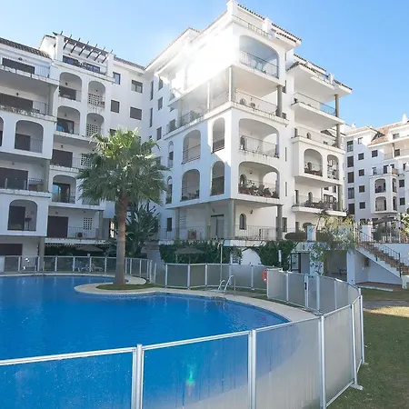 Marina De La Duquesa 225